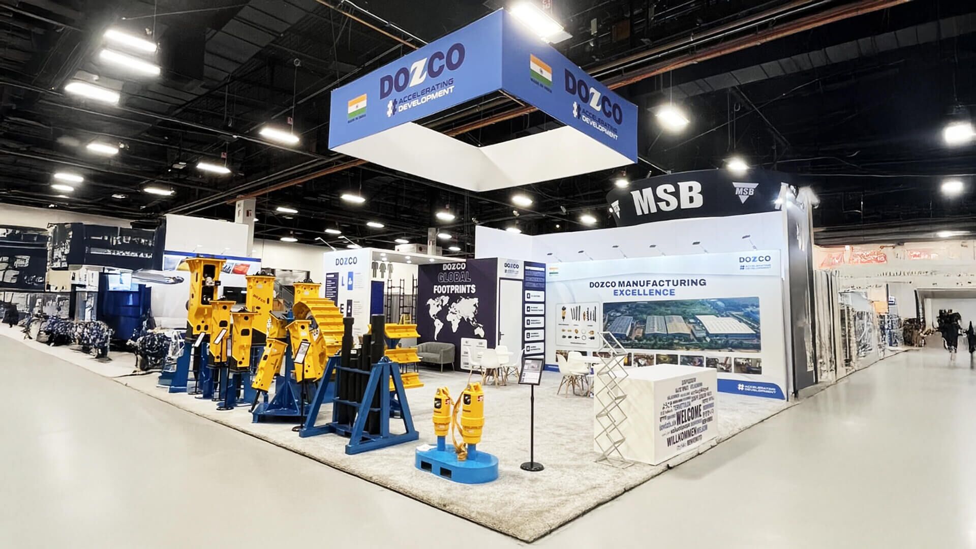 Dozco, CONEXPO-CONAGG, 900 sqft